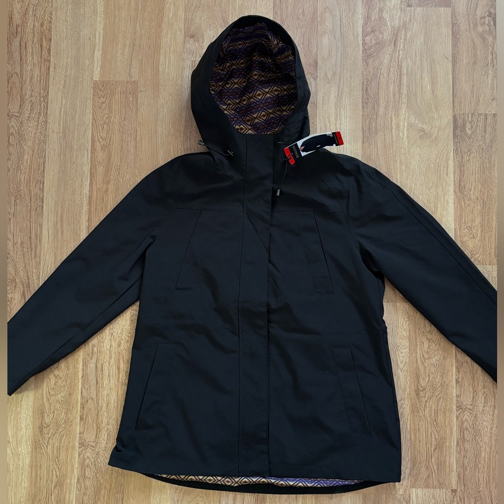 NWT Black Pendleton women's rain jacket